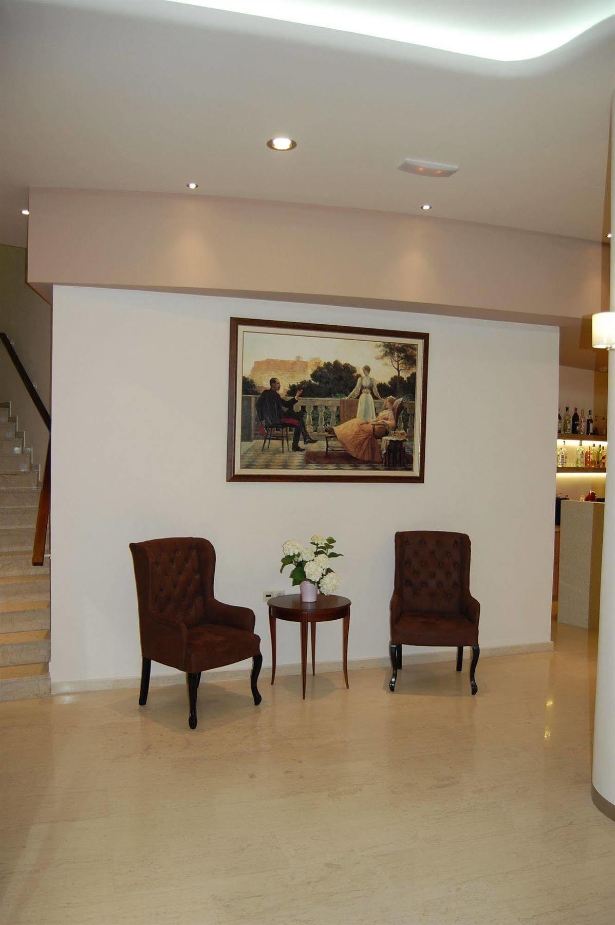Athinaiko Hotel 2*